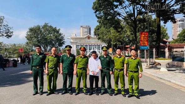 Lào Cai: Phối hợp bắt giữ đối tượng trốn truy nã về tội mua bán người sau 9 năm lẩn trốn