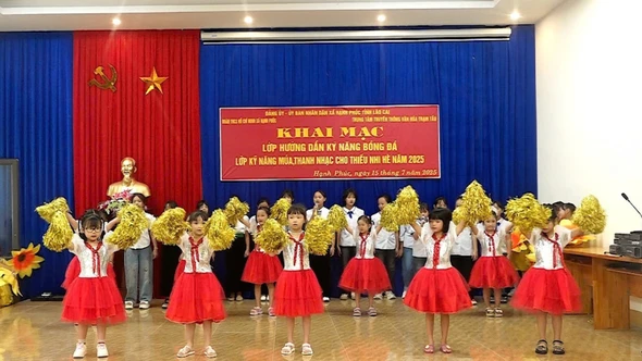 Xã Hạnh Phúc khai mạc các lớp kỹ năng hè cho thiếu nhi