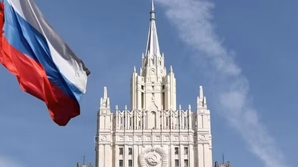 Nga tuyên bố có thể tấn công Kiev, khuyến cáo công dân nước ngoài rời đi