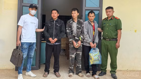 Khởi tố đối tượng trả công lao động bằng ma túy