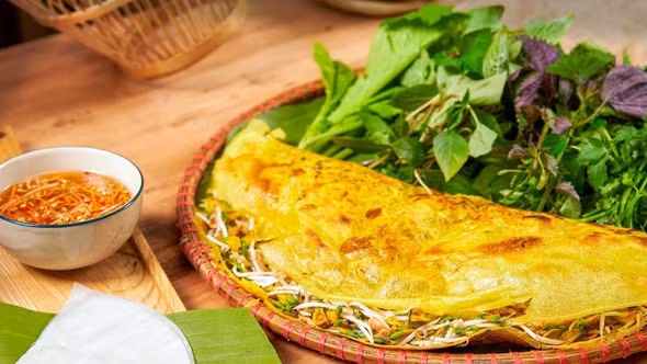 Michelin lý giải vì sao bánh xèo Việt Nam hấp dẫn du khách