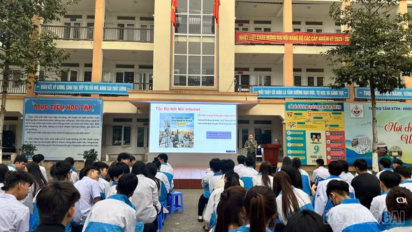 Gần 3.000 học sinh, cán bộ, giáo viên được tuyên truyền pháp luật, nâng cao kỹ năng phòng ngừa tội phạm