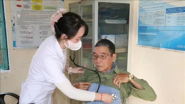 Nhiều chính sách hỗ trợ, thu hút sinh viên lĩnh vực y tế dự phòng