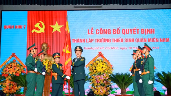 Trường Thiếu sinh quân miền Nam đặc biệt quan tâm trẻ mồ côi do COVID-19