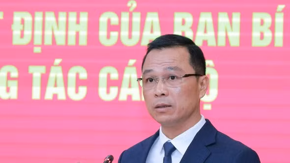Thiếu tướng Tô Anh Dũng được bầu giữ chức Chủ tịch UBND tỉnh Thanh Hóa