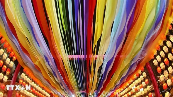 Rộn ràng phong tục đón Tết Nguyên đán của các nước châu Á