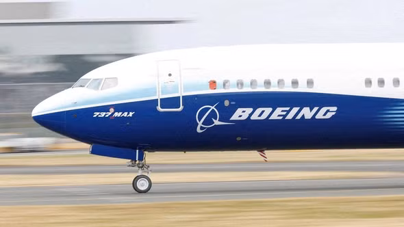 Trung Quốc mua 200 máy bay Boeing: Tác động gì đến hàng không Việt Nam và khu vực? 