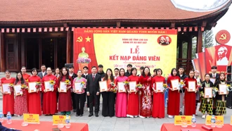 Đảng bộ xã Bát Xát kết nạp thêm 27 đảng viên