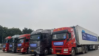 Phân luồng phương tiện qua Cửa khẩu Kim Thành trong mùa xuất khẩu vải năm 2025