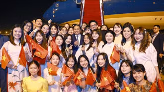 Thủ tướng Phạm Minh Chính về tới Hà Nội, kết thúc tốt đẹp chuyến công tác tại Trung Quốc