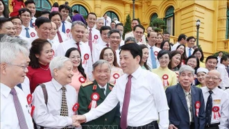 [ẢNH] Chủ tịch nước Lương Cường gặp mặt các nhà báo tiêu biểu toàn quốc