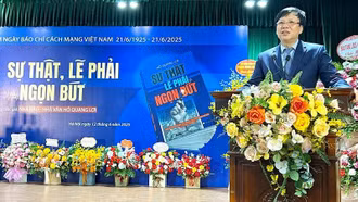 Ra mắt sách "Sự thật, Lẽ phải và Ngọn bút"