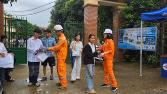 Điện lực Văn Bàn đồng hành với sĩ tử trong kỳ thi vào lớp 10 THPT năm 2025