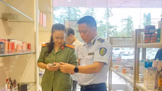 Xử phạt 35 triệu đồng đối với một cơ sở kinh doanh hàng mỹ phẩm không rõ nguồn gốc, xuất xứ tại Sa Pa