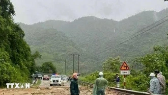 Thời tiết ngày 19/6: Nhiều nơi nắng nóng, mưa rào và dông