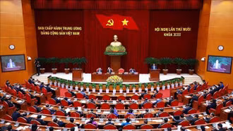 Ngày làm việc thứ hai của Hội nghị Trung ương 10 khóa XIII