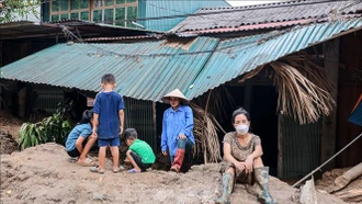 Xót xa nỗi đau mất đi sản nghiệp của các hộ dân bị ngập lũ ở Bảo Yên