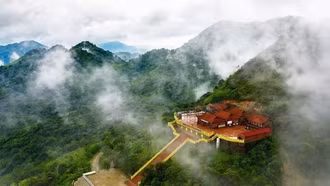 Miễn phí cáp treo khứ hồi cho du khách đến Ngọa Vân Yên Tử chiêm bái xá lợi Phật