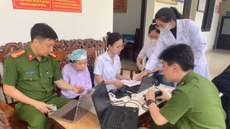 Lào Cai: Phối hợp thu nhận mẫu ADN cho thân nhân liệt sĩ chưa xác định được danh tính 