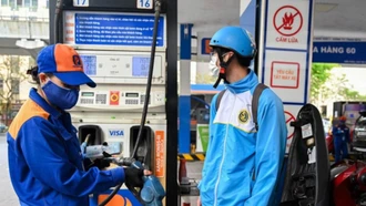 Giá xăng dầu đồng loạt tăng trở lại, RON 95 lên hơn 19.500 đồng/lít