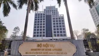 Giảm 20% biên chế không bao gồm viên chức giáo dục, y tế ở đơn vị không trực tiếp thực hiện sắp xếp