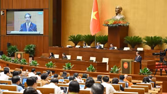 Thêm nhóm học sinh được miễn, hỗ trợ học phí