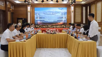 Lãnh đạo thành phố Lào Cai tiếp xã giao đoàn đại biểu huyện Hà Khẩu, tỉnh Vân Nam (Trung Quốc)