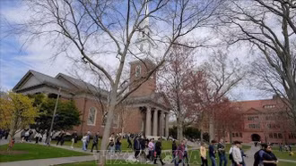 Mỹ yêu cầu các đại sứ quán tạm dừng phỏng vấn thị thực mới đối với sinh viên quốc tế