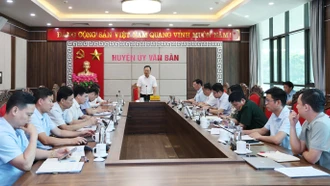 Phó Chủ tịch Thường trực UBND tỉnh Hoàng Quốc Khánh làm việc với huyện Văn Bàn về sắp xếp, sáp nhập đơn vị hành chính cấp xã