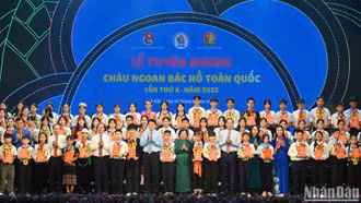 Chủ tịch nước Lương Cường: Thiếu nhi tiêu biểu là niềm tự hào, hy vọng, tương lai tươi sáng của dân tộc