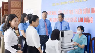 Công nhân là lực lượng nòng cốt đưa đất nước bước vào kỷ nguyên mới