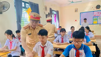 Gần 400 học sinh được tuyên truyền phòng chống đuối nước trước khi nghỉ hè