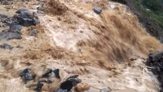 Thủ tướng chỉ đạo tập trung ứng phó nguy cơ mưa lớn, sạt lở đất, lũ quét