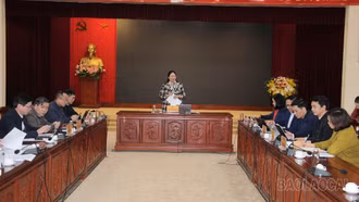 Khối thi đua các cơ quan thuộc Tỉnh ủy và MTTQ tổ chức hội nghị bình xét thi đua năm 2025 