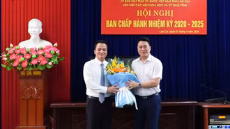 Đồng chí Giàng Quốc Hưng được bầu giữ chức Chủ tịch Liên hiệp các Hội Khoa học và Kỹ thuật tỉnh