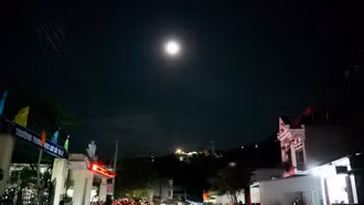 Trăng sáng trên vùng đất Tú Lệ