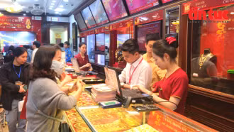 Giá vàng hôm nay 3/4 đồng loạt tăng mạnh, tiến sát 103 triệu đồng/lượng