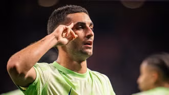 Barca hạ Atletico, tranh vô địch Cúp Nhà vua với Real Madrid