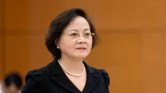 Bộ trưởng Nội vụ: Chưa có căn cứ, cơ sở trong việc điều chỉnh tiền lương năm 2026