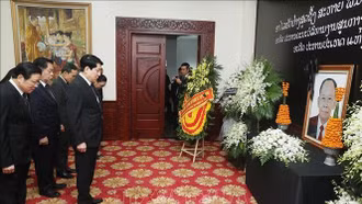 Lãnh đạo cấp cao Đảng, Nhà nước viếng đồng chí Khamtay Siphandone