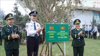 Bắt đầu các hoạt động tại Giao lưu hữu nghị quốc phòng biên giới Việt Nam - Trung Quốc lần thứ 9