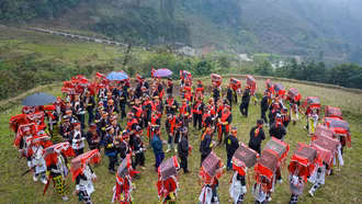 Tổ chức trưng bày tác phẩm văn học - nghệ thuật “50 năm nền văn học - nghệ thuật sau ngày đất nước thống nhất”