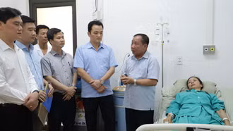 Trân trọng nghĩa cử cứu người trong dông lốc