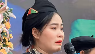 Người Làng Nủ hồi tưởng ký ức thiên tai ở triển lãm ảnh