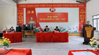 Chi bộ dưới cơ sở đầu tiên tổ chức đại hội nhiệm kỳ 2025 - 2027