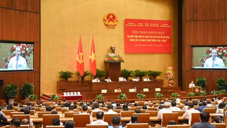 Đặc biệt chú trọng công tác xây dựng, chỉnh đốn Đảng theo di huấn của Chủ tịch Hồ Chí Minh