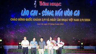 Vang vọng đêm nhạc “Lào Cai – sông núi hòa ca”