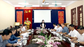 Phó Chủ tịch HĐND tỉnh Hoàng Thị Thanh Bình khảo sát tại xã Bản Hồ