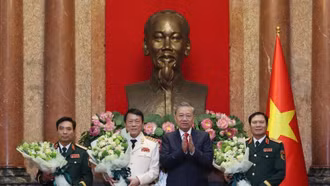 Tổng Bí thư, Chủ tịch nước trao quyết định thăng quân hàm Đại tướng, Thượng tướng cho lãnh đạo Công an và Quân đội