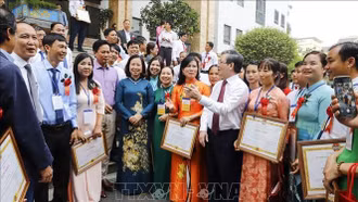 Gặp mặt 63 nông dân Việt Nam xuất sắc và 63 hợp tác xã tiêu biểu toàn quốc năm 2024